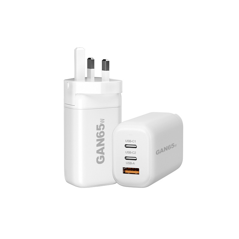Best selling 65W GaN Foldable 3-Port Fast Charger - Image 5