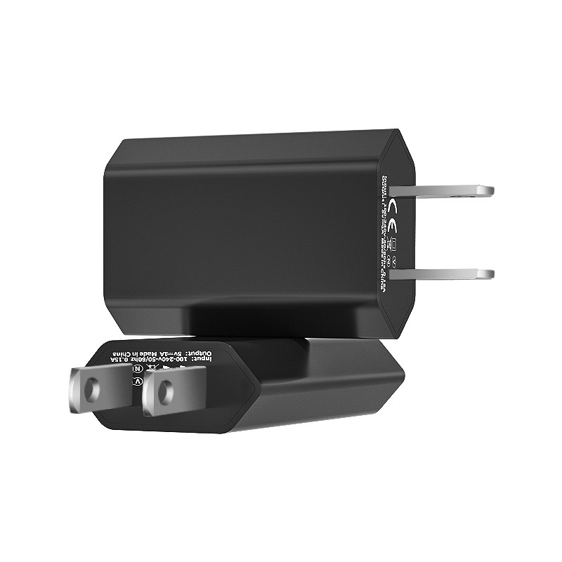 Black&White 5W USB Wall Charger for Cell Phones - Image 3