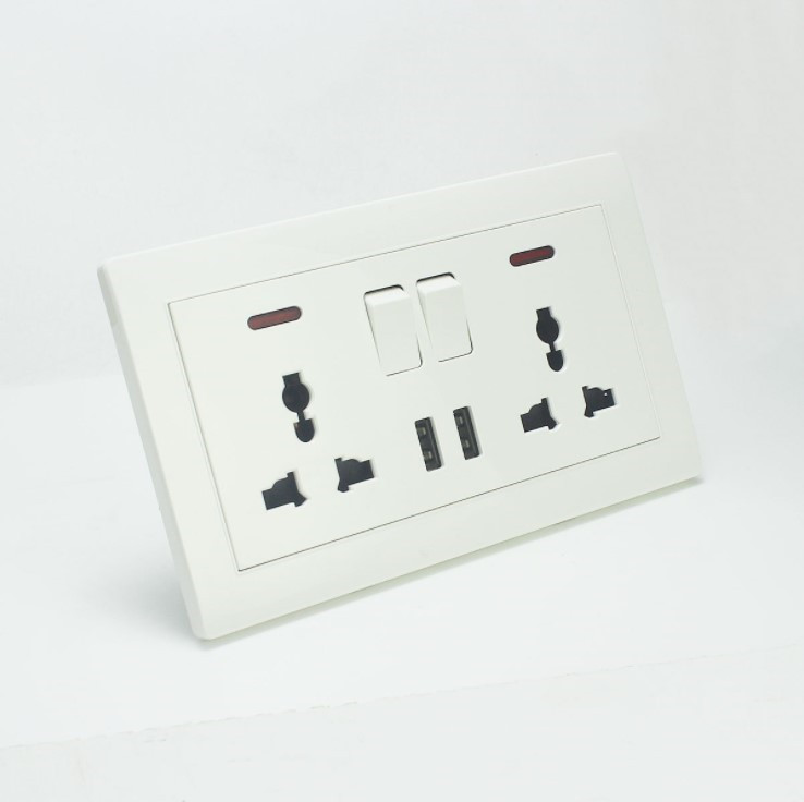 Wall Outlet with USB Ports Plug Extender